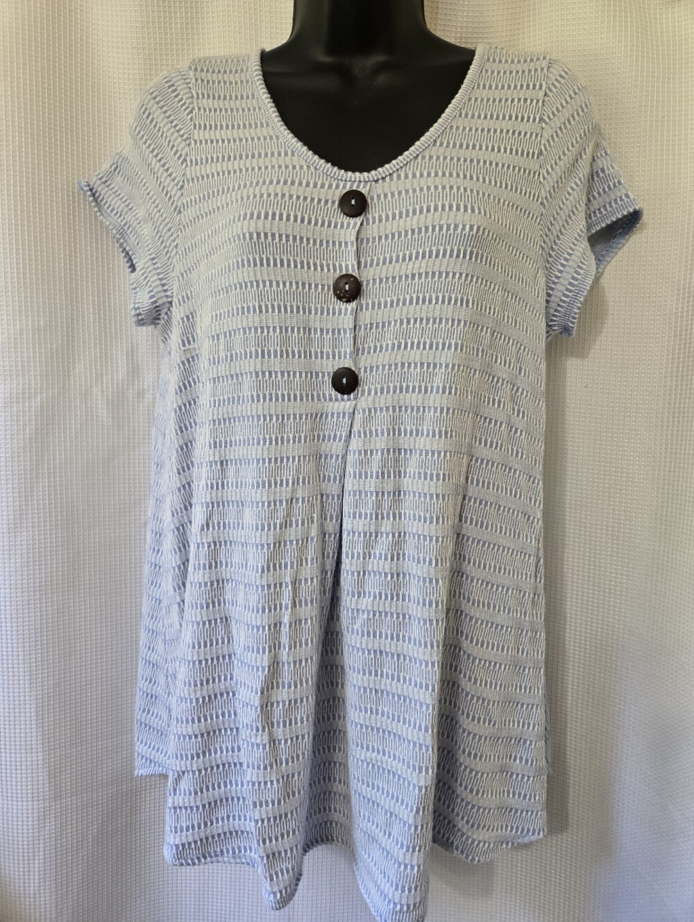 Star Vixen Light Blue Short-Sleeve Knit Tunic with Button Front